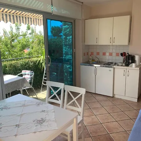 Bose Apartmán