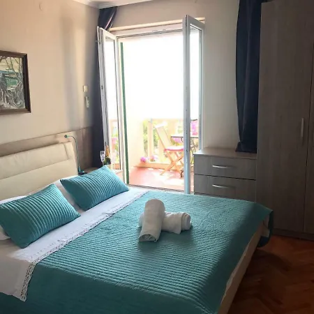 Bose Apartment